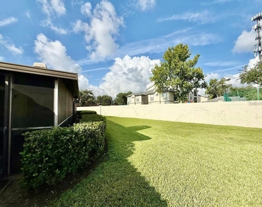 18308 Aintree Court - Photo Thumbnail 2