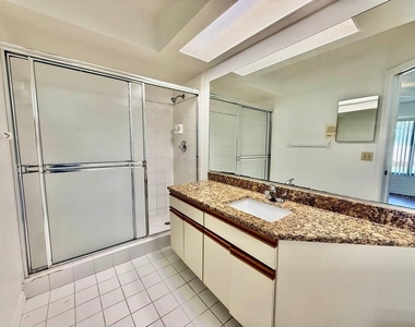 18308 Aintree Court - Photo Thumbnail 8