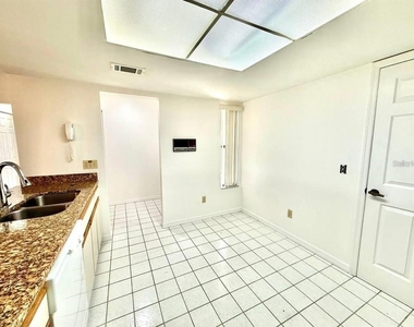18308 Aintree Court - Photo Thumbnail 5