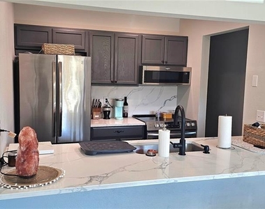 3775 59th Avenue W - Photo Thumbnail 1