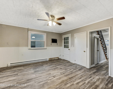 814 S Webster Avenue - Photo Thumbnail 11