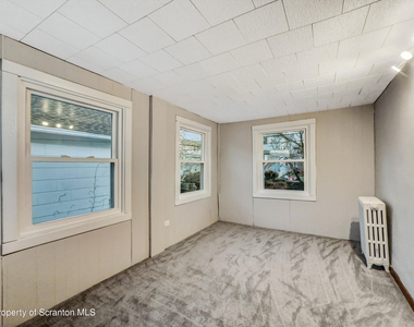 814 S Webster Avenue - Photo Thumbnail 20