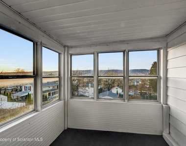 814 S Webster Avenue - Photo Thumbnail 19