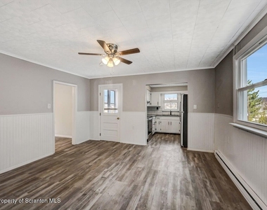 814 S Webster Avenue - Photo Thumbnail 26