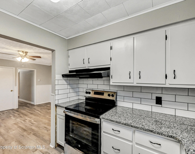 814 S Webster Avenue - Photo Thumbnail 16