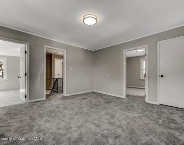 814 S Webster Avenue - Photo Thumbnail 45