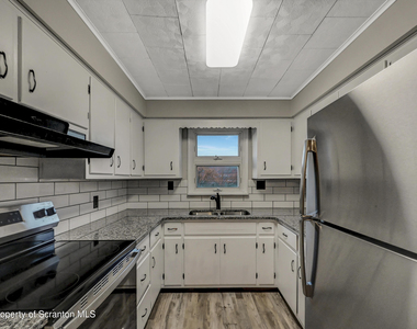 814 S Webster Avenue - Photo Thumbnail 15