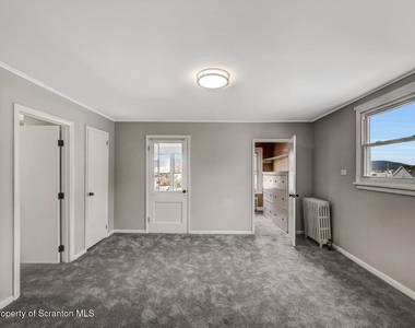 814 S Webster Avenue - Photo Thumbnail 46