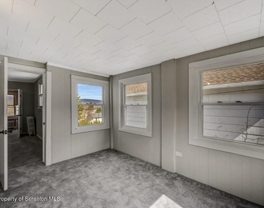 814 S Webster Avenue - Photo Thumbnail 40