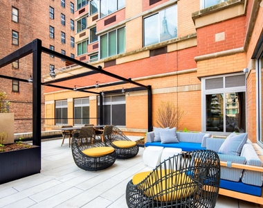 6th Avenue, New York, NY 10001 - Photo Thumbnail 18