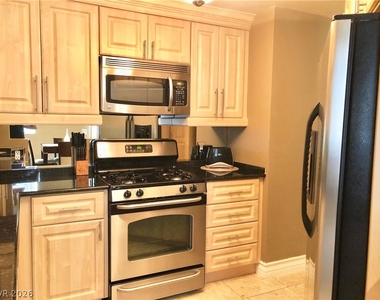 270 Flamingo Road - Photo Thumbnail 9