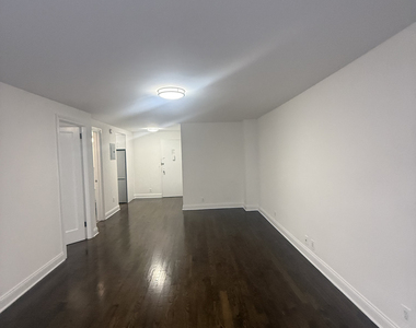 405 East 56th Street - Photo Thumbnail 4