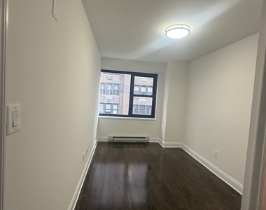 405 East 56th Street - Photo Thumbnail 6