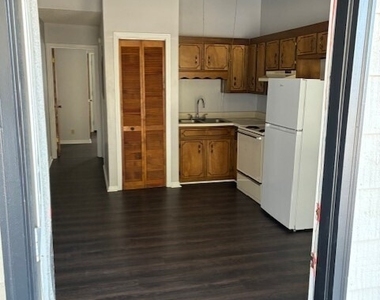 421 W King Ave Unit 2 - Photo Thumbnail 1