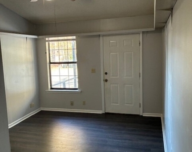 421 W King Ave Unit 2 - Photo Thumbnail 2