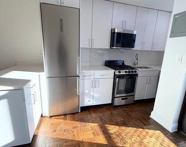 East 36th Street - Photo Thumbnail 1