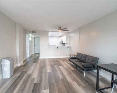 119 Royal Park Drive - Photo Thumbnail 5