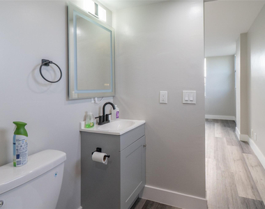 119 Royal Park Drive - Photo Thumbnail 20