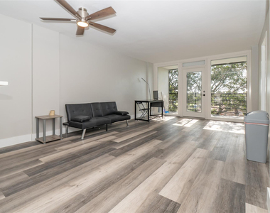 119 Royal Park Drive - Photo Thumbnail 7