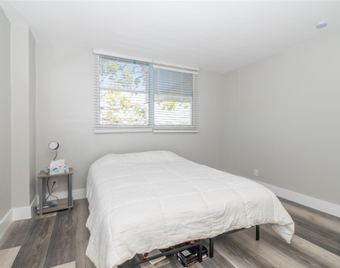 119 Royal Park Drive - Photo Thumbnail 17