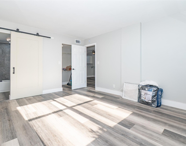 119 Royal Park Drive - Photo Thumbnail 12