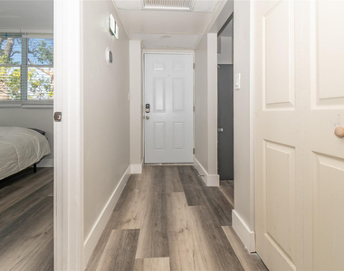 119 Royal Park Drive - Photo Thumbnail 4