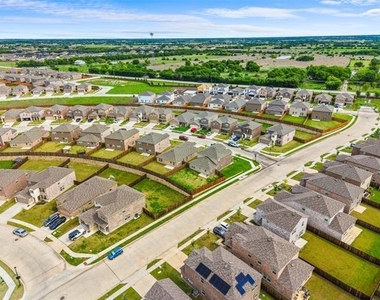 2062 Pleasant Knoll Circle - Photo Thumbnail 38