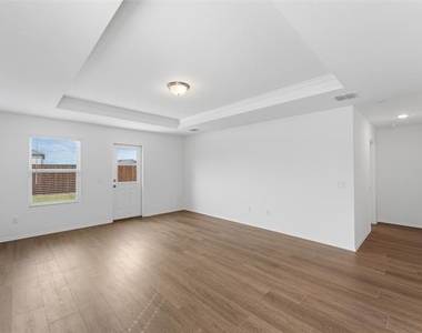 2062 Pleasant Knoll Circle - Photo Thumbnail 15