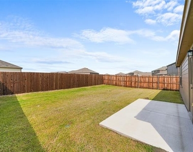 2062 Pleasant Knoll Circle - Photo Thumbnail 31