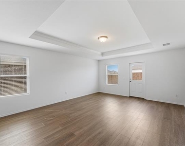 2062 Pleasant Knoll Circle - Photo Thumbnail 14