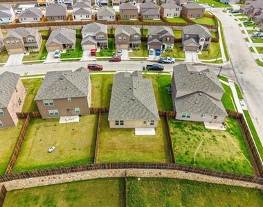 2062 Pleasant Knoll Circle - Photo Thumbnail 37
