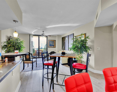 110 N Federal Highway - Photo Thumbnail 6