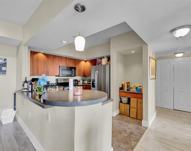 110 N Federal Highway - Photo Thumbnail 8