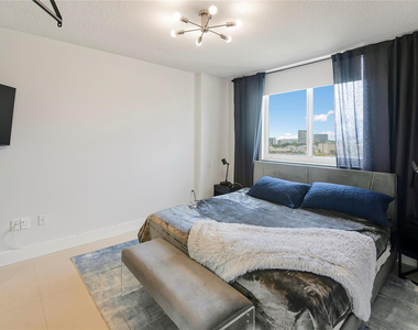 18800 Ne 29th Avenue - Photo Thumbnail 14