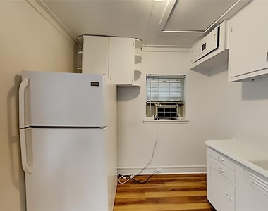 3333 W 6th Street - Photo Thumbnail 3