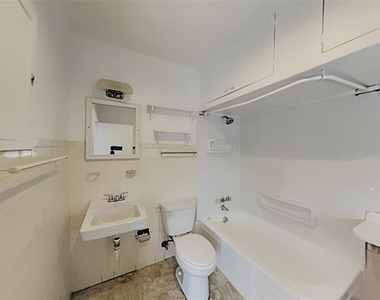 3333 W 6th Street - Photo Thumbnail 5