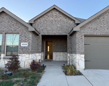 1412 Chestnut Cove Drive - Photo Thumbnail 1