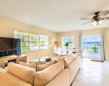 355 Virginia Street - Photo Thumbnail 2