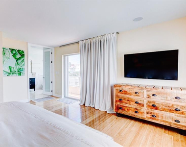 355 Virginia Street - Photo Thumbnail 6