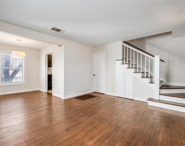 306 N Montreal Avenue - Photo Thumbnail 3