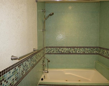 10505 Swallow Lane - Photo Thumbnail 18