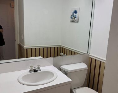 3800 N Galt Ocean Drive - Photo Thumbnail 19