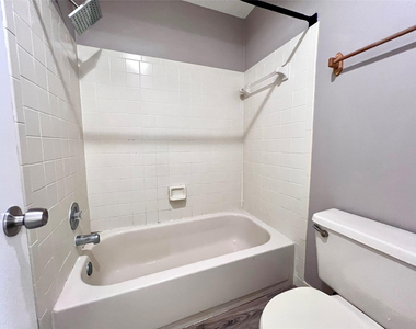 2246 Discovery Circle - Photo Thumbnail 29