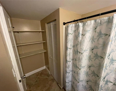 2318 Sw 17th Avenue - Photo Thumbnail 5
