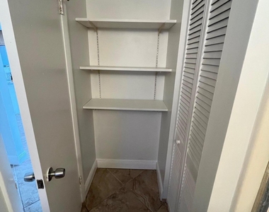 2318 Sw 17th Avenue - Photo Thumbnail 6
