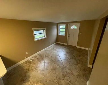 2318 Sw 17th Avenue - Photo Thumbnail 8