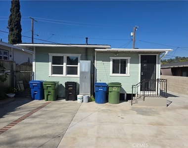 6126 Springvale - Photo Thumbnail 4