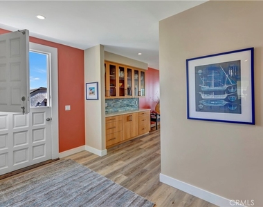 714 Cliff Drive - Photo Thumbnail 30