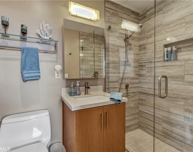714 Cliff Drive - Photo Thumbnail 19