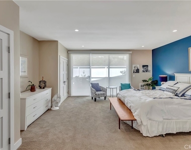 714 Cliff Drive - Photo Thumbnail 29